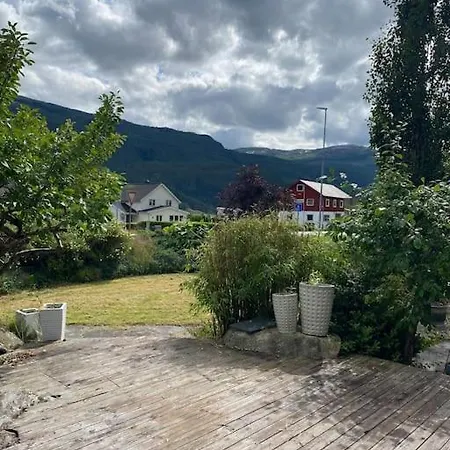 Hus med plass til 7 personer til leie Holiday home Suldalsosen